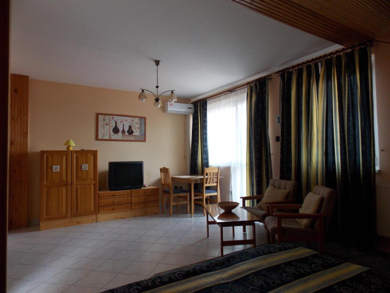 Heviz Therme Apartmenthaus Zewnętrze zdjęcie