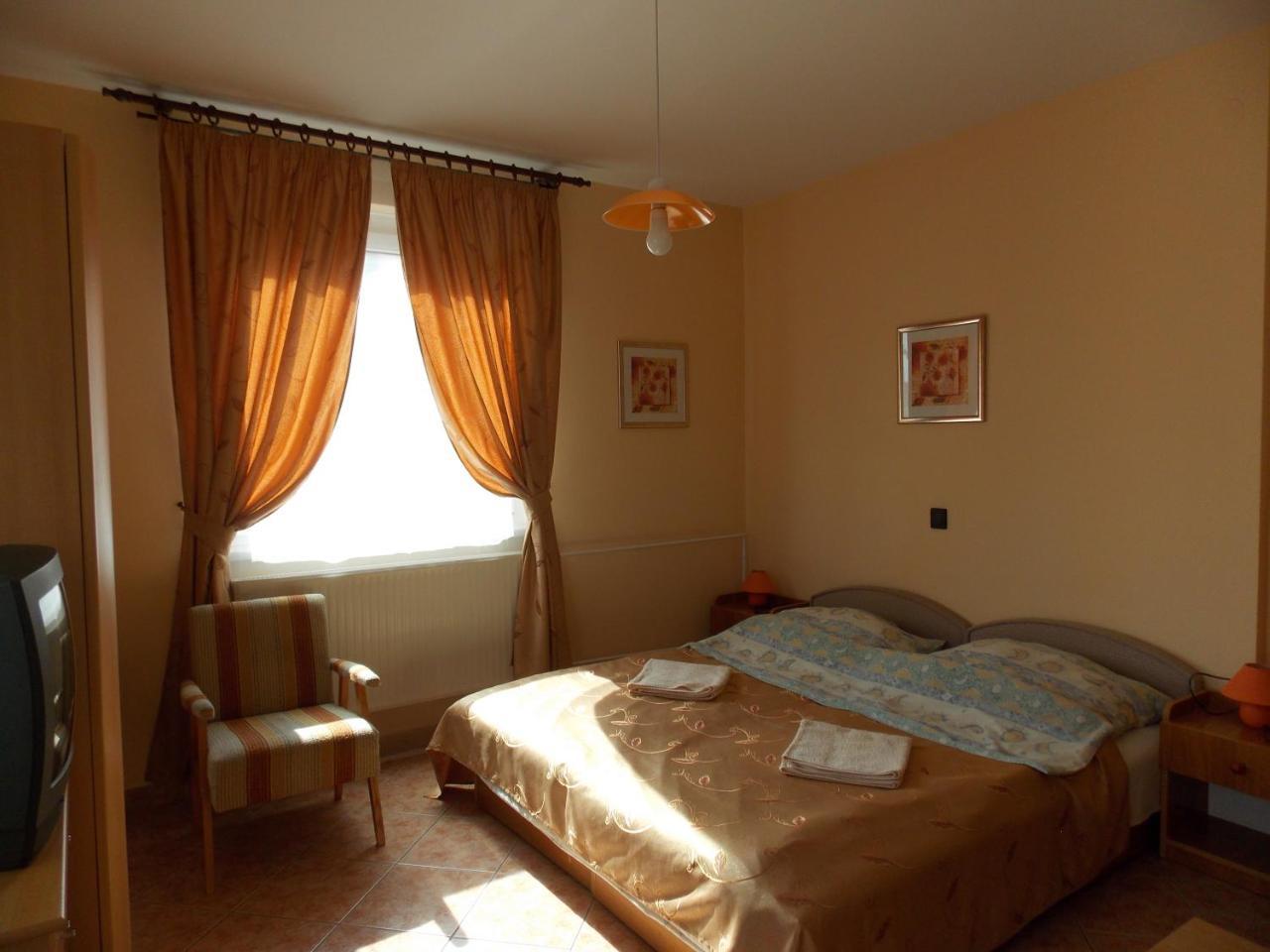 Heviz Therme Apartmenthaus Zewnętrze zdjęcie